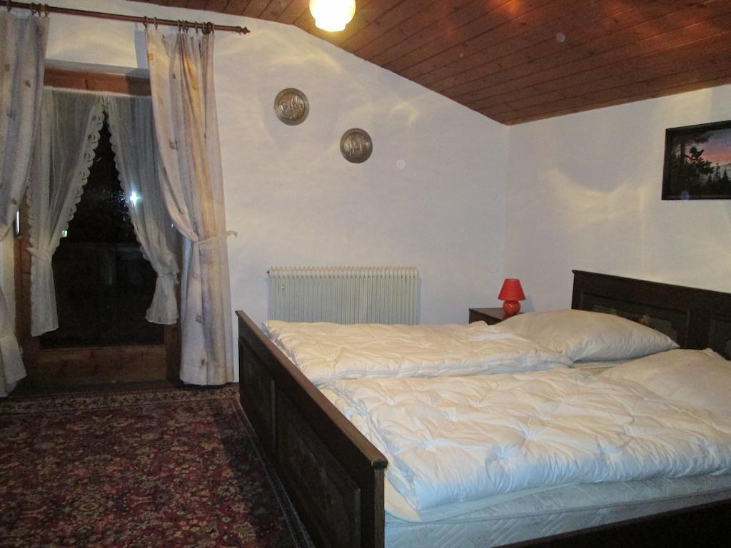 Haus Bergfrieden Lägenhet Achenkirch Rum bild